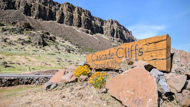 Photo of Cascade Cliffs Vineyard & Winery