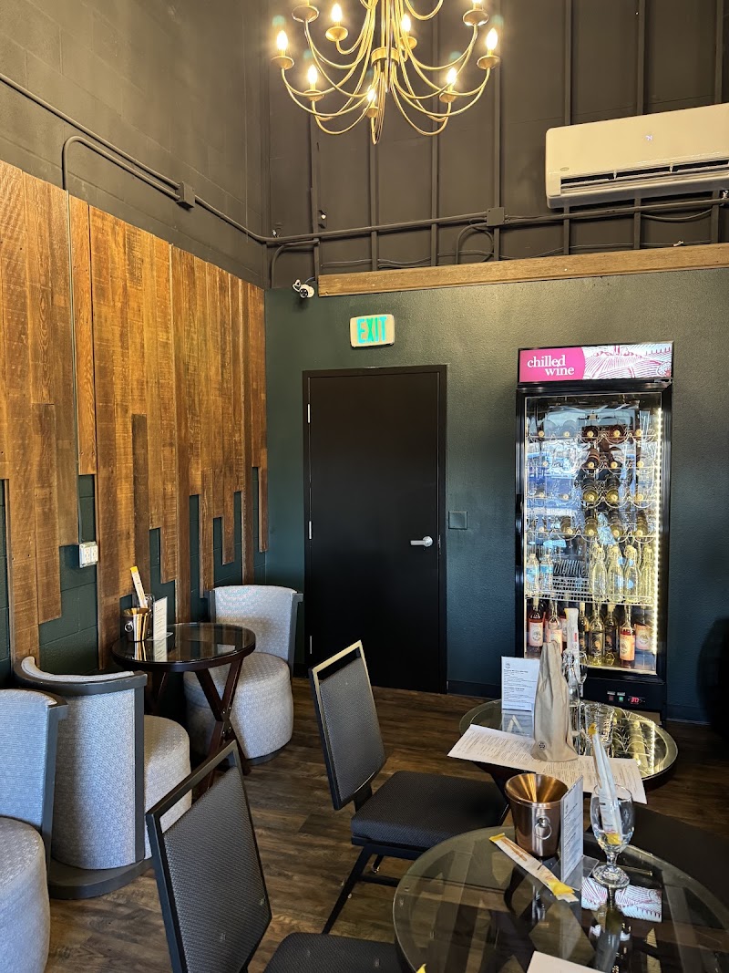 Photo of Willow Run Vineyard tasting room
