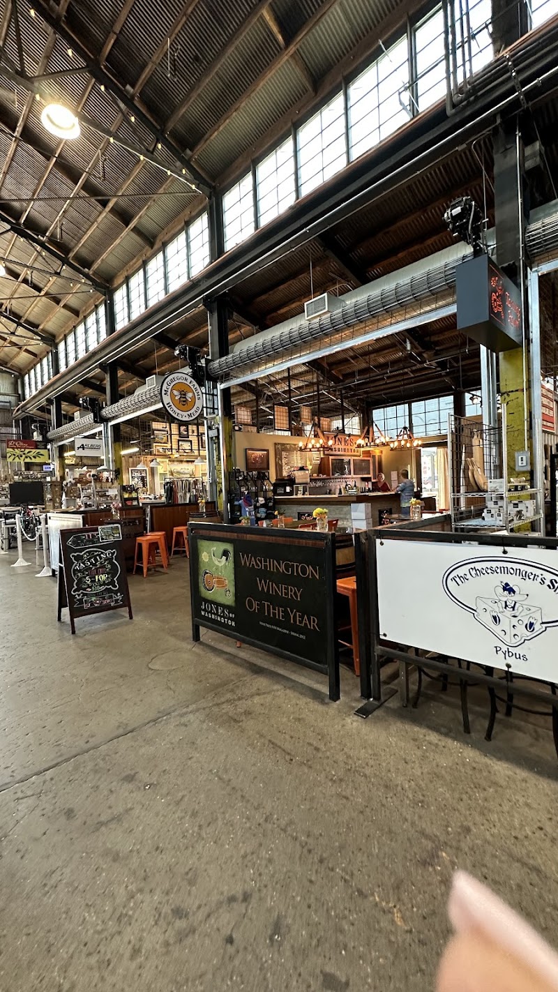 Photo of Jones of Washington Pybus Market Tasting Room