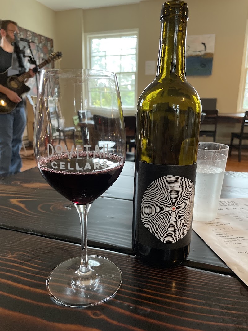 Photo of Dovetail Cellars