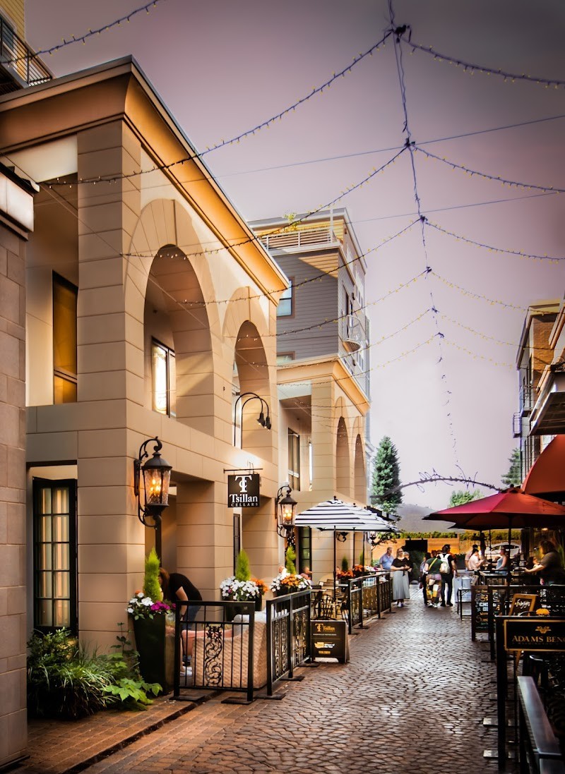 Photo of Tsillan Cellars Woodinville Tasting Room